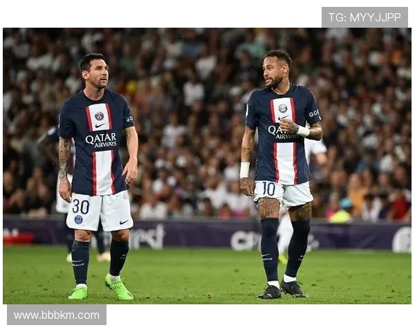 内马尔时隔48天重返球场，但状态低迷难掩寒冰期表现