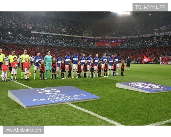 法甲焦点战 巴黎圣日耳曼双中卫建功 2-0击败欧塞尔锁定胜利