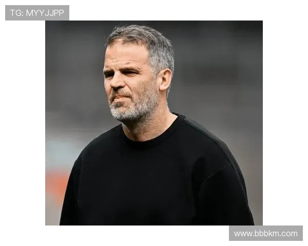 热刺女足主帅称西蒙尼成功证明内在品质超越金钱的重要性